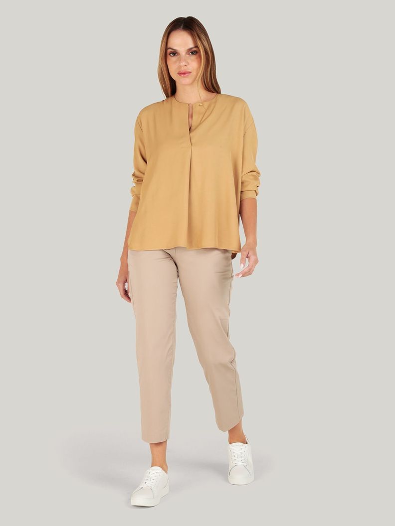 Blusa Amplia Con Botón En Relieve Beige Tommy Hilfiger-1