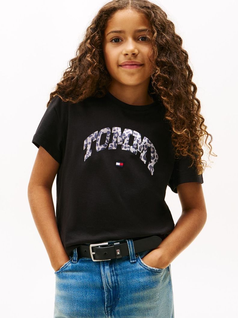 Polera Varsity Con Logo Negro 2