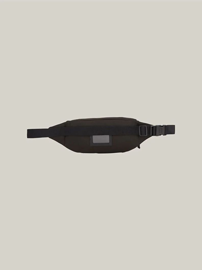 Banano Color Block Con Logo Negro Tommy Hilfiger-1