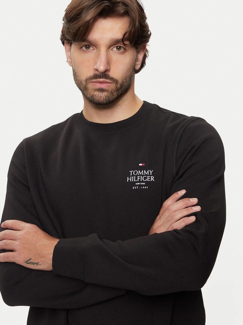 Polerón Stack Con Logo En Pecho Negro Tommy Hilfiger-3