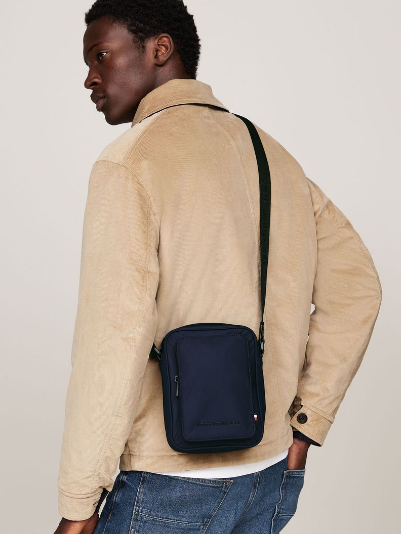 Bolso Reporter Con Logo Texturizado Azul Tommy Hilfiger-1