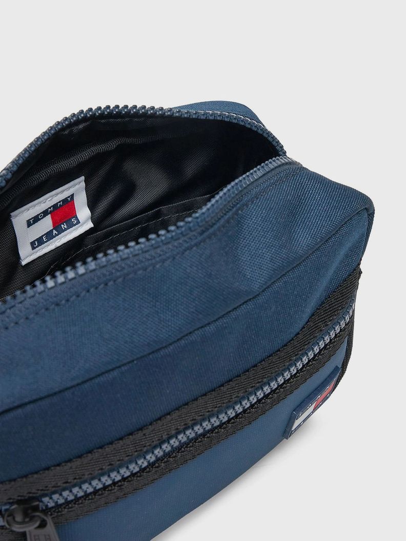 Neceser Essential Con Logo Azul Tommy Hilfiger-2