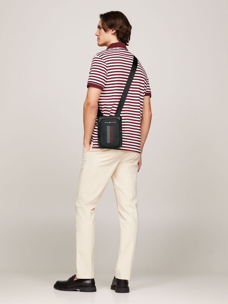 Bolso Global Stripe Logo Metálico Negro Tommy Hilfiger-1