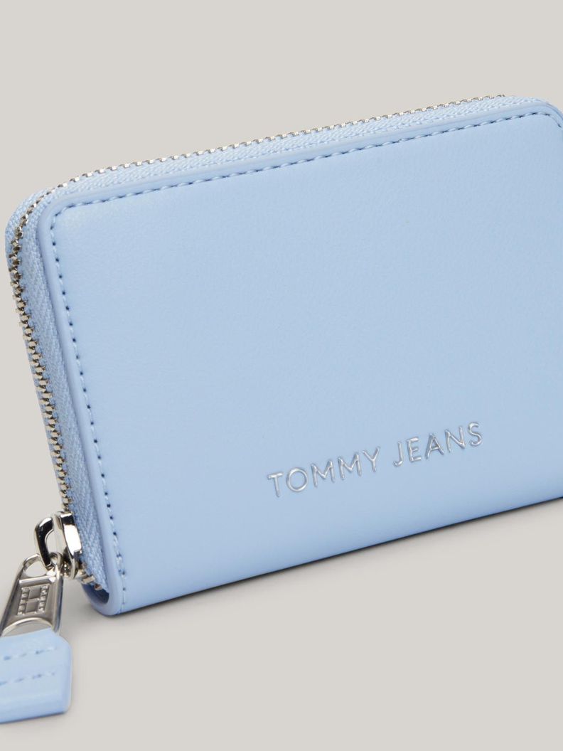Billetera Essential Log Metálico Celeste Tommy Hilfiger-2