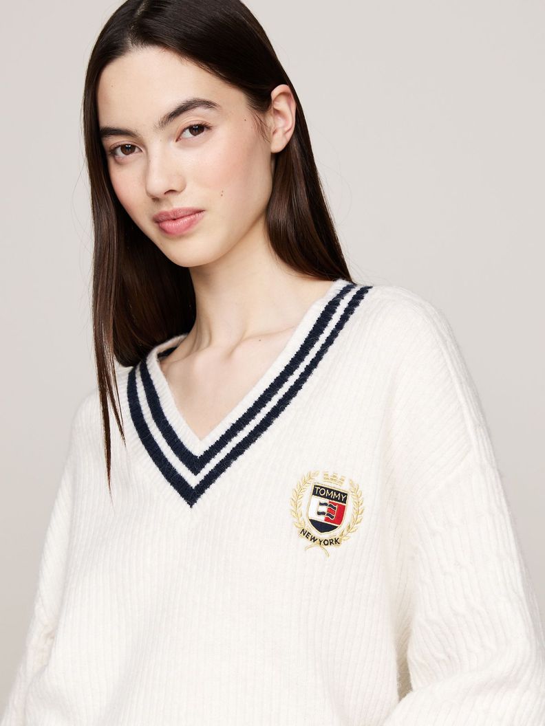 Sweater Preppy Crest Logo Blanco Tommy Hilfiger-3