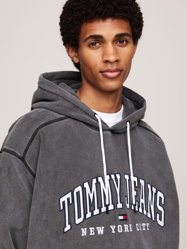 Polerón Hoodie Varsity Relaxed Gris Tommy Hilfiger-3
