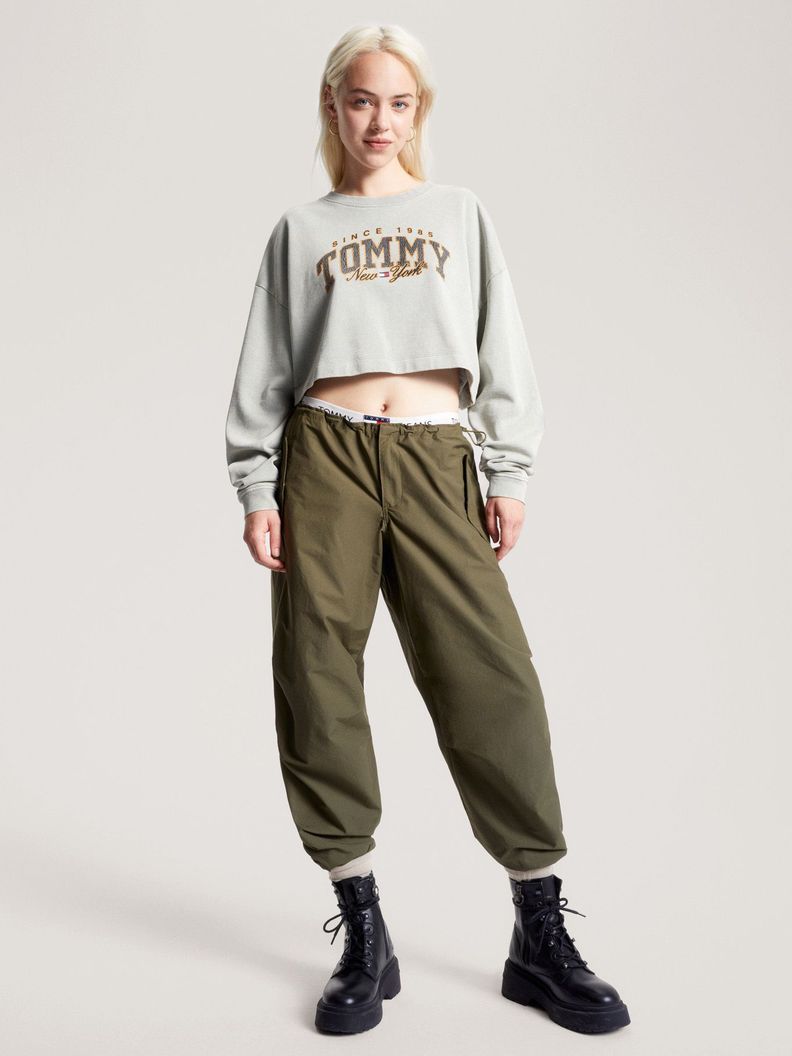 Polerón College Cropped Gris Tommy Jeans-1