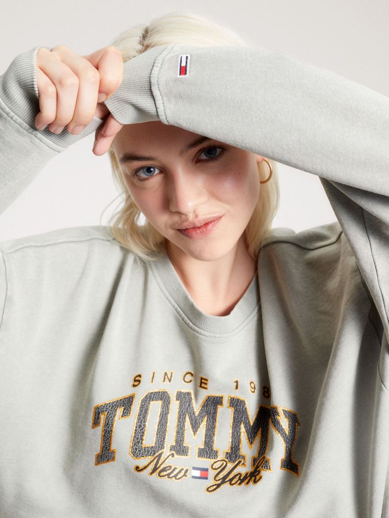 Polerón College Cropped Gris Tommy Jeans-3