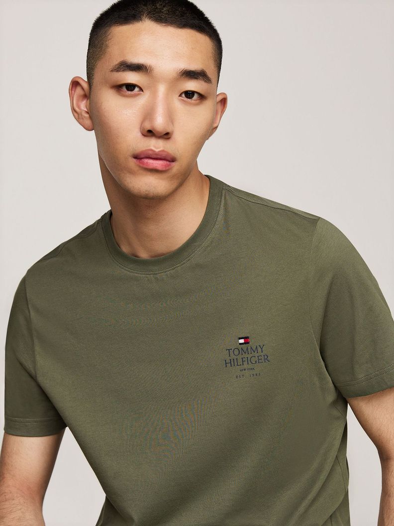 Polera De Cuello Redondo Con Logo Verde Tommy Hilfiger-3