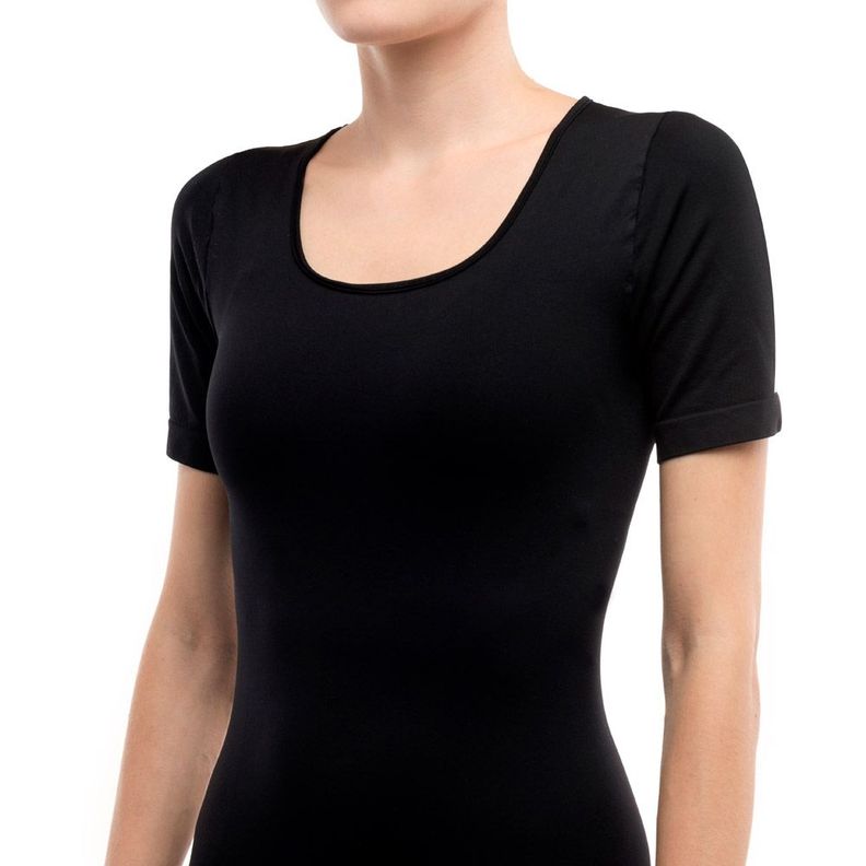 Polera Esencial Manga Corta Negro-0