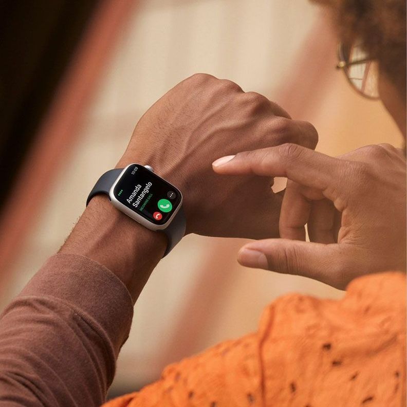 Apple Watch Serie 8 (GPS) Caja Starlight aluminio 45mm con correa sport Starlight - M/L-5