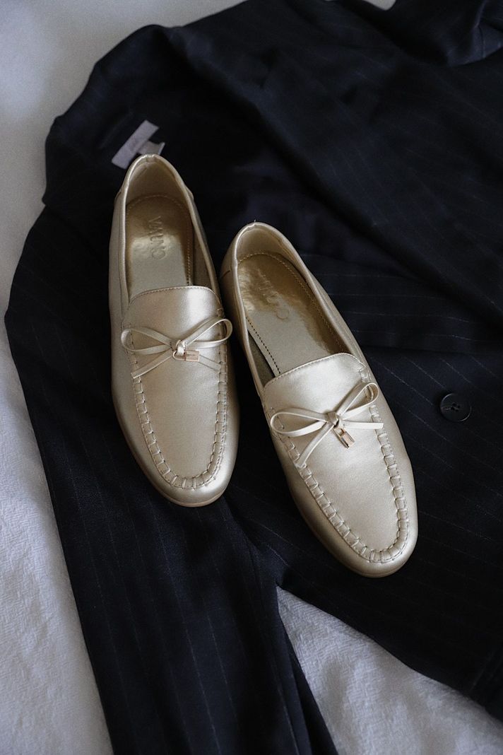 Zapato Mujer Dorado Via Uno 22501502-4