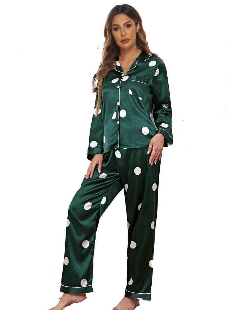 CONJUNTO DE PIJAMA LARGO VERDE  LUNARES-0