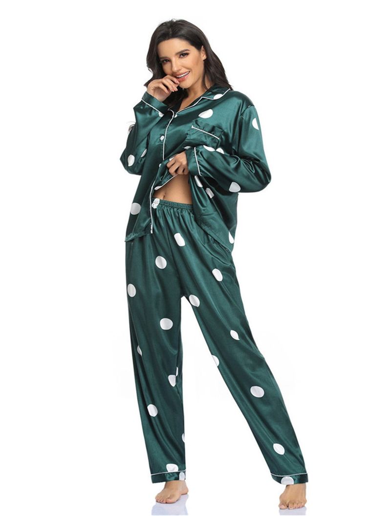 CONJUNTO DE PIJAMA LARGO VERDE  LUNARES-1