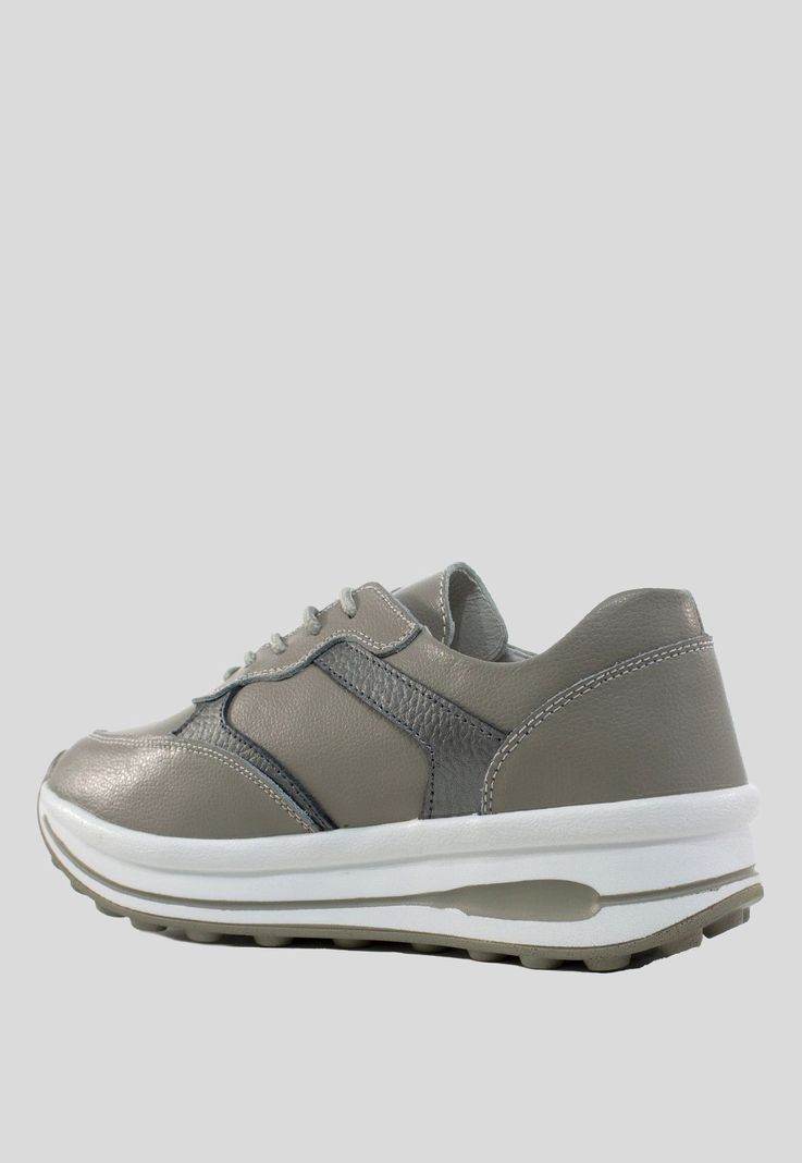 Zapatilla Cuero Aplicación Metalizada Gris-2
