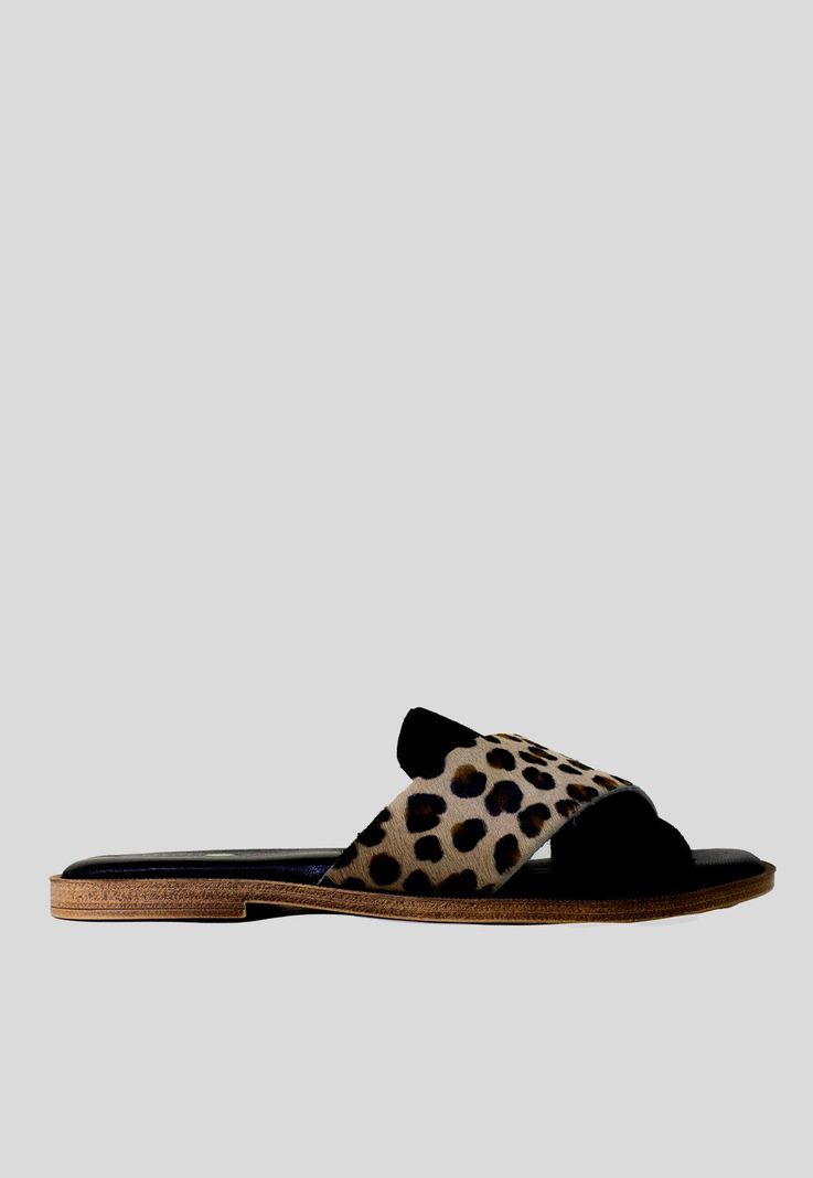 Sandalia plana bimaterial Leopardo-0