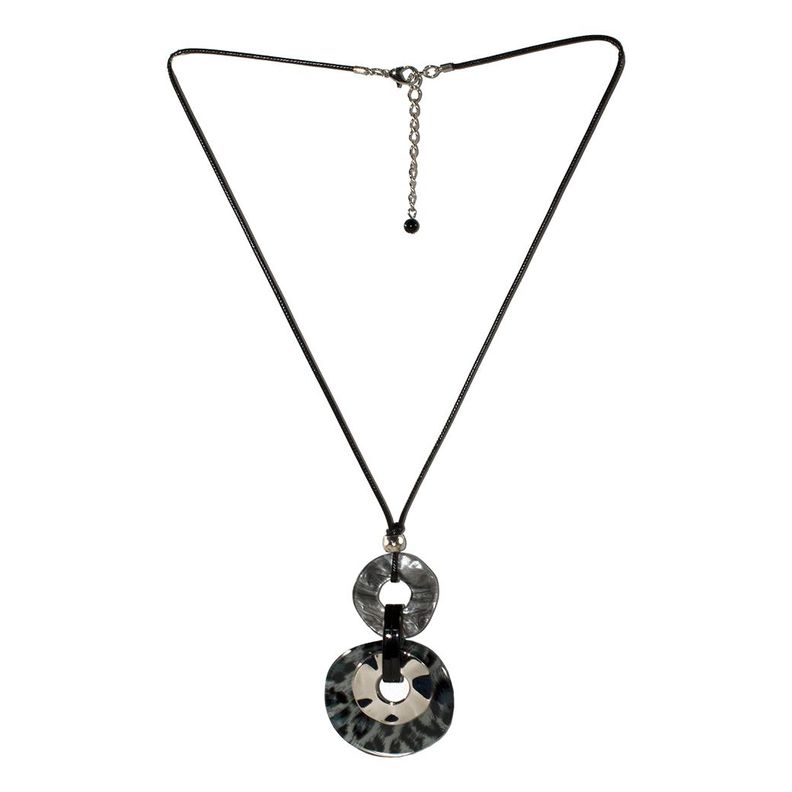 Collar largo placa leo Negro