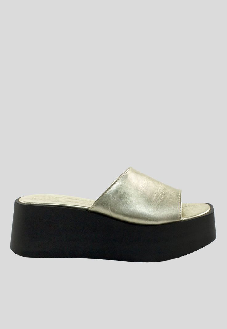 Sandalia Cuero Plataforma Lisa Oro-1