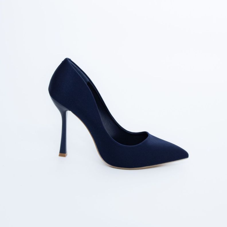 Stiletto cerrado taco charol Azul Mailea-0
