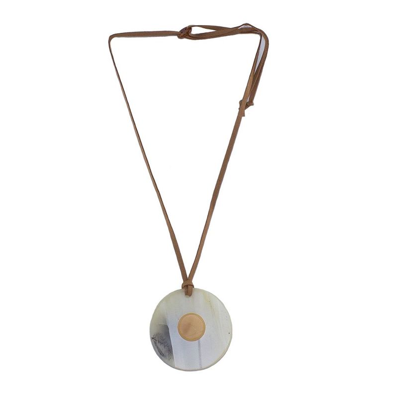 Collar Placa Boton Beige