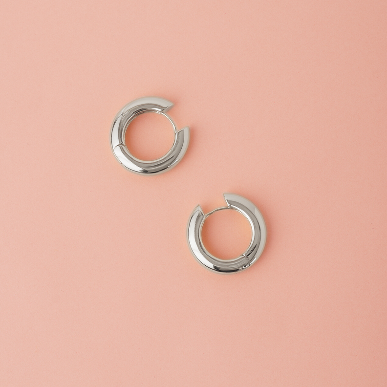 ARGOLLAS LIA 18MM BAÑADAS EN ORO BLANCO-1
