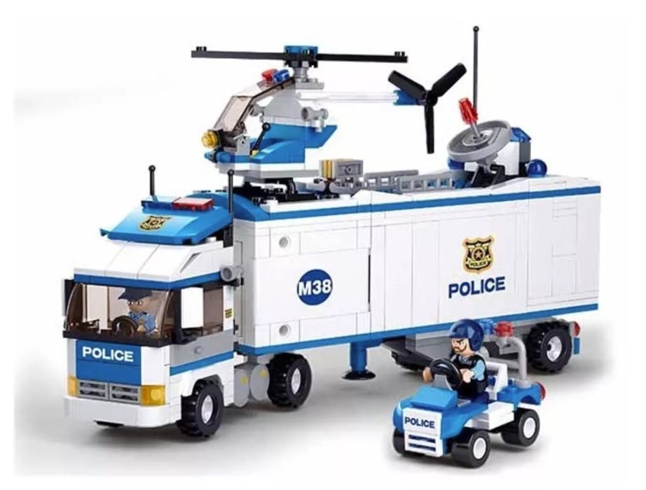 Camion y Estacion Policial con Helicoptero-0