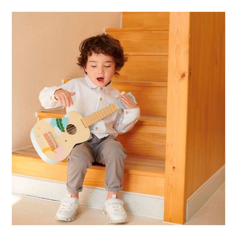 Ukelele de Madera Classic World-1