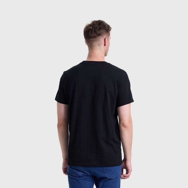Polera Hombre Básica Con Bolsillo Negro I Fashion's Park-2