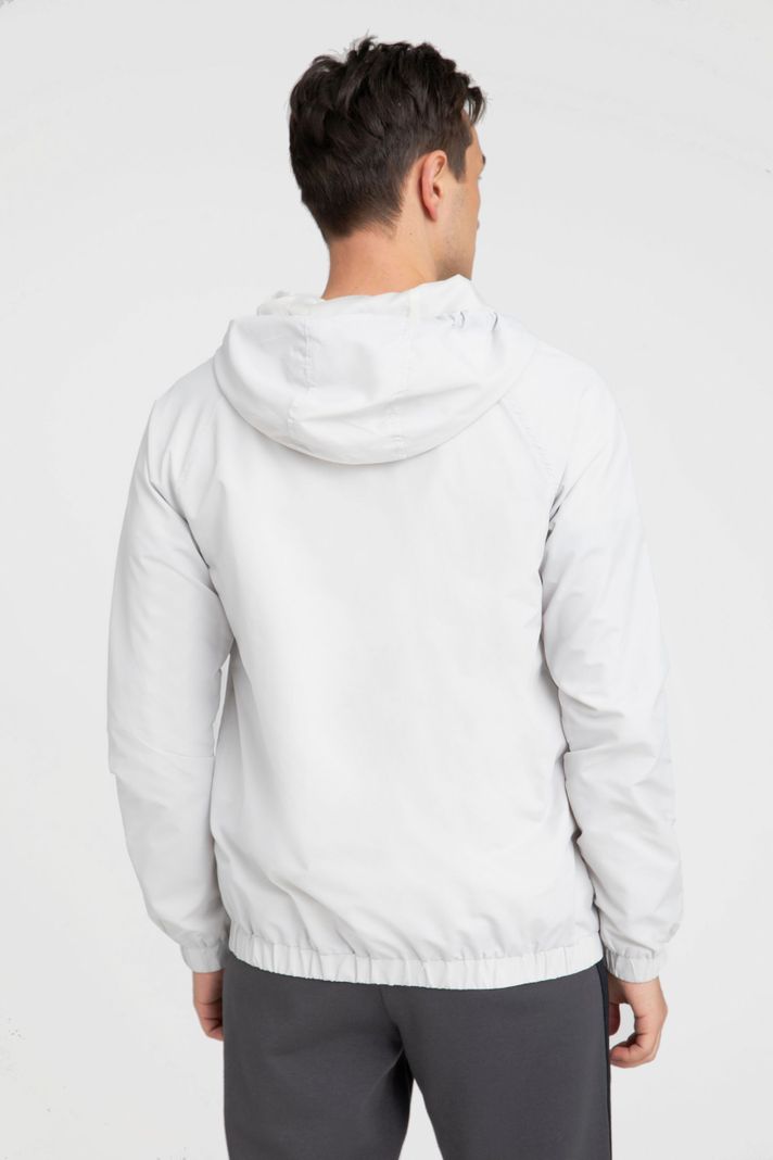 Chaqueta Cortaviento Deportiva-2