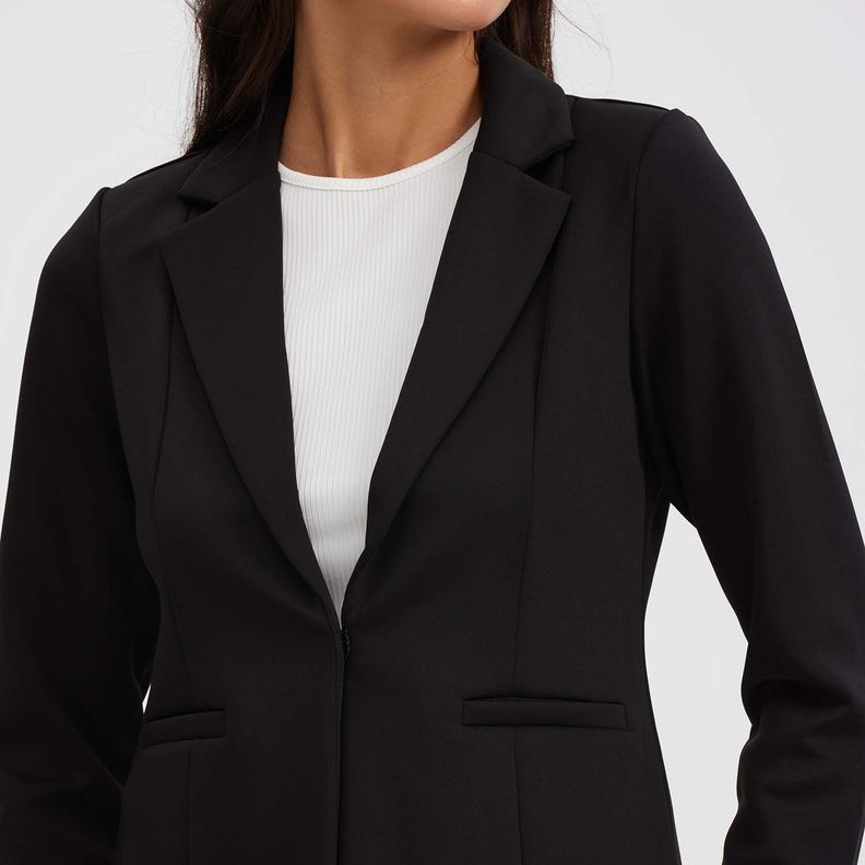 Blazer Liso Con Solapa Negro Mujer-3
