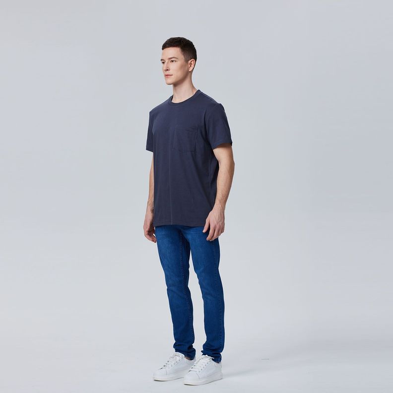 Polera Básica Con Bolsillo Gris Acero Hombre-1