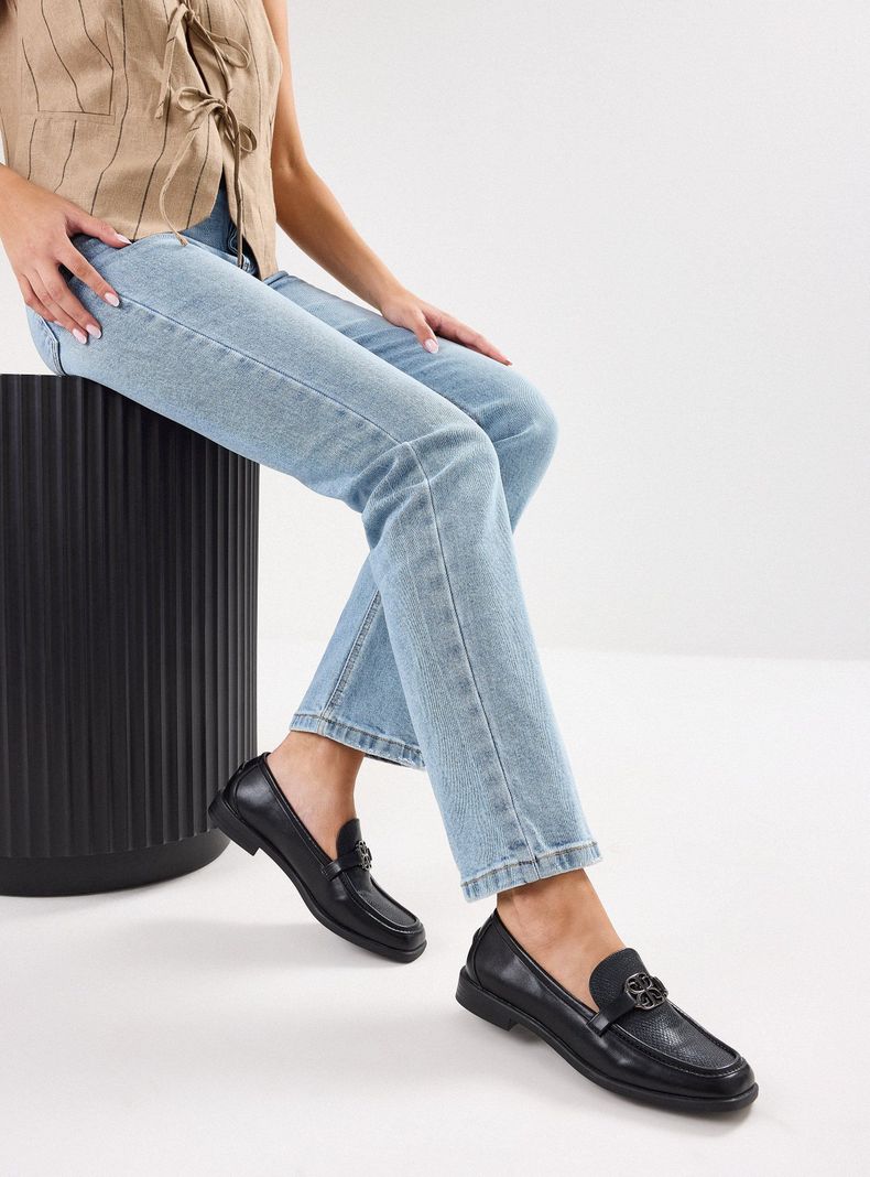Mocasín Efecto Cuero con Hebilla Mujer-0