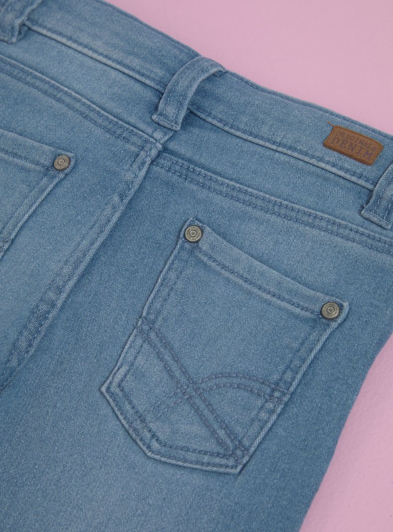 Jeans Básico de Niña-2