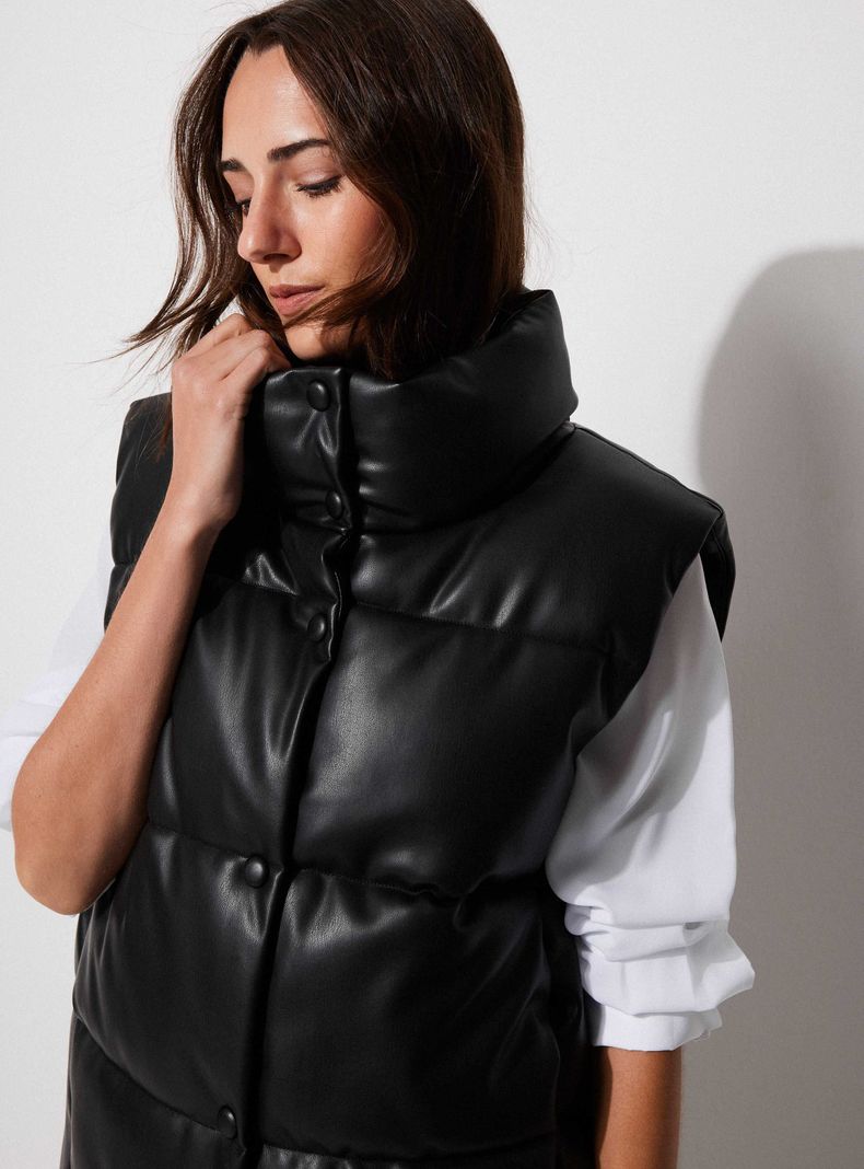 Parka sin Mangas Acolchada de Cuero Sintético y Broches-2