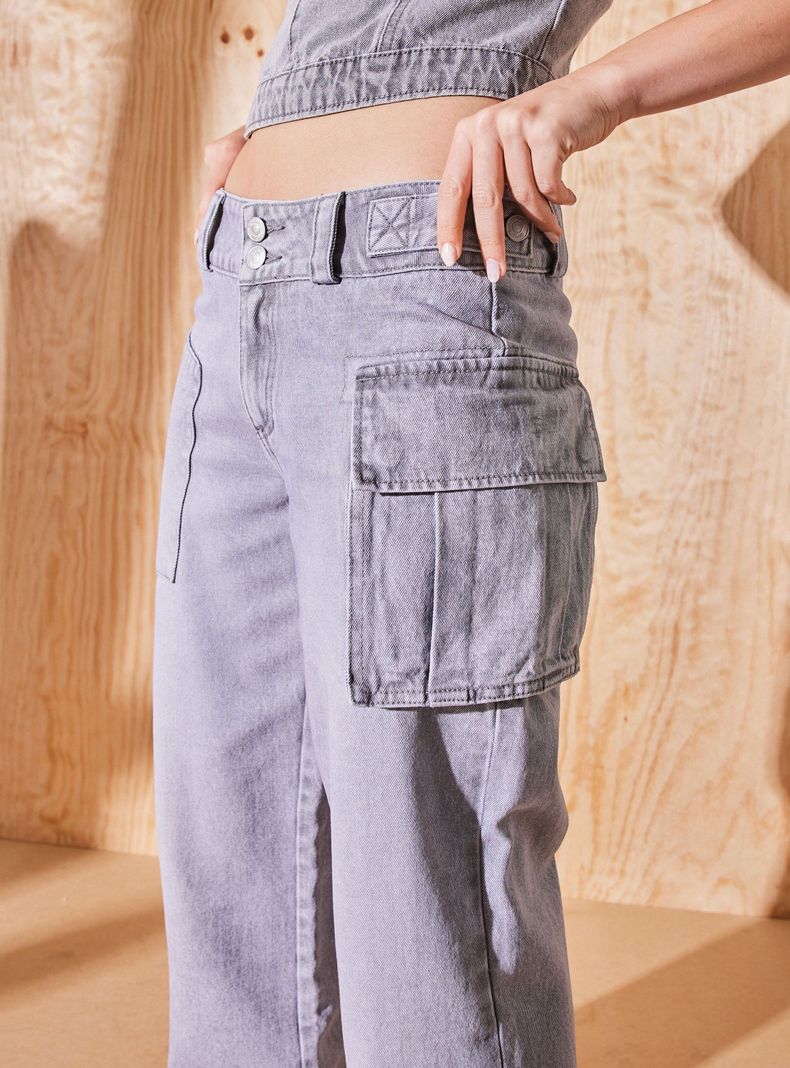 Jeans Multi Bolsillos Cargo-2
