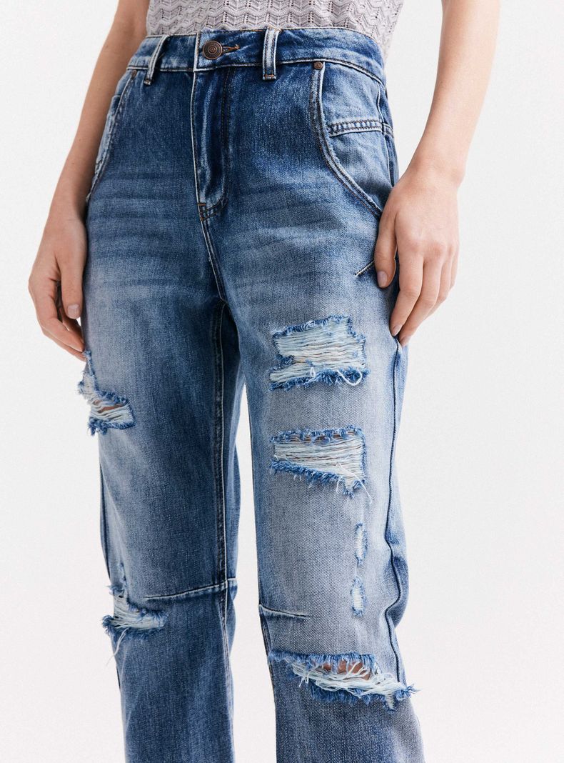 Jeans Carrot con Roturas-2