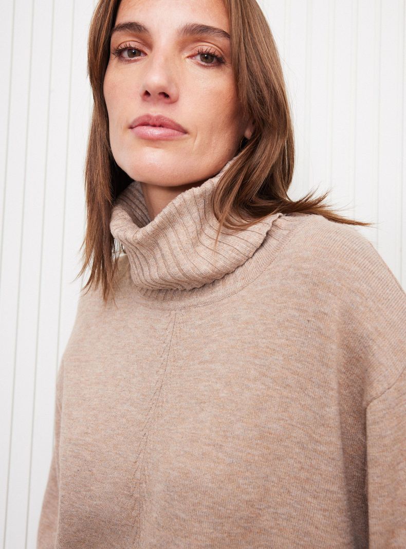 Sweater Cuello Alto Y Bolsillos Set Tejido-2
