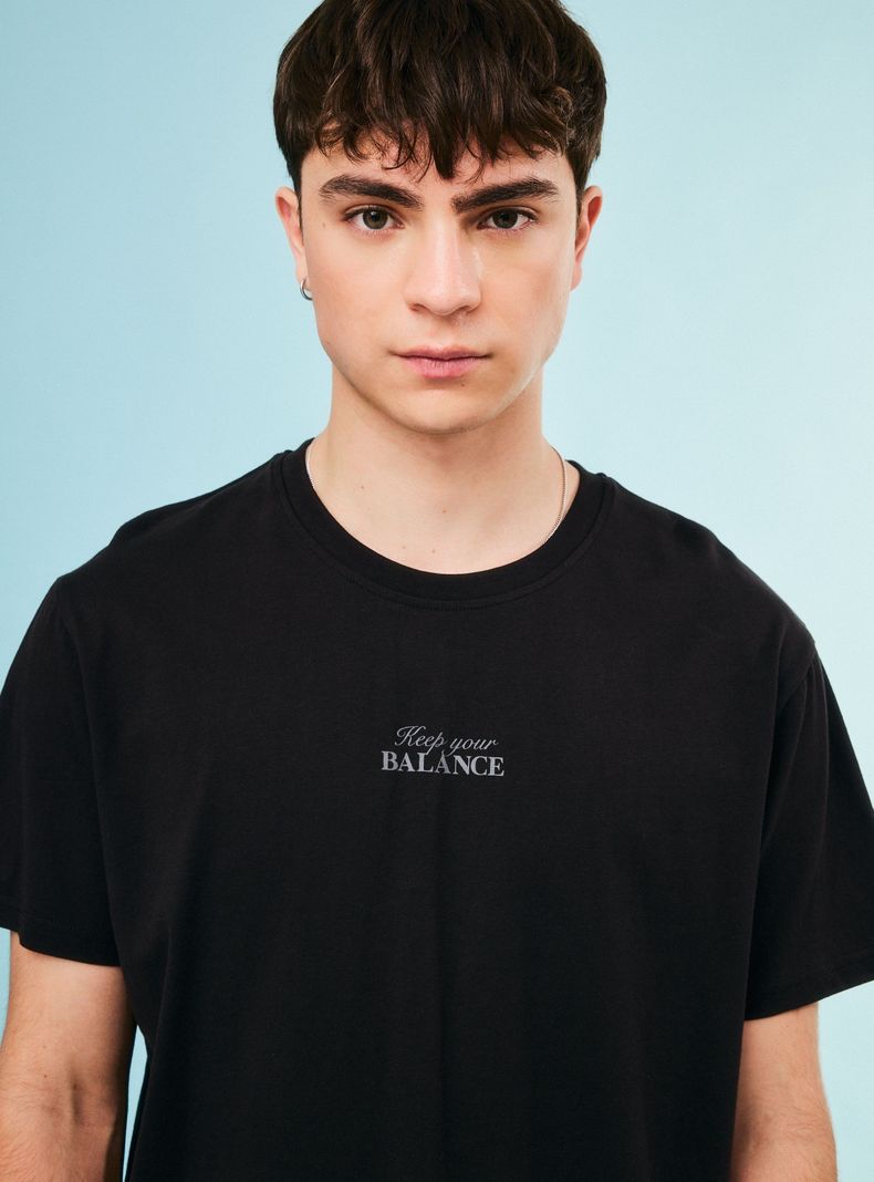 Polera Estampado En Espalda-2
