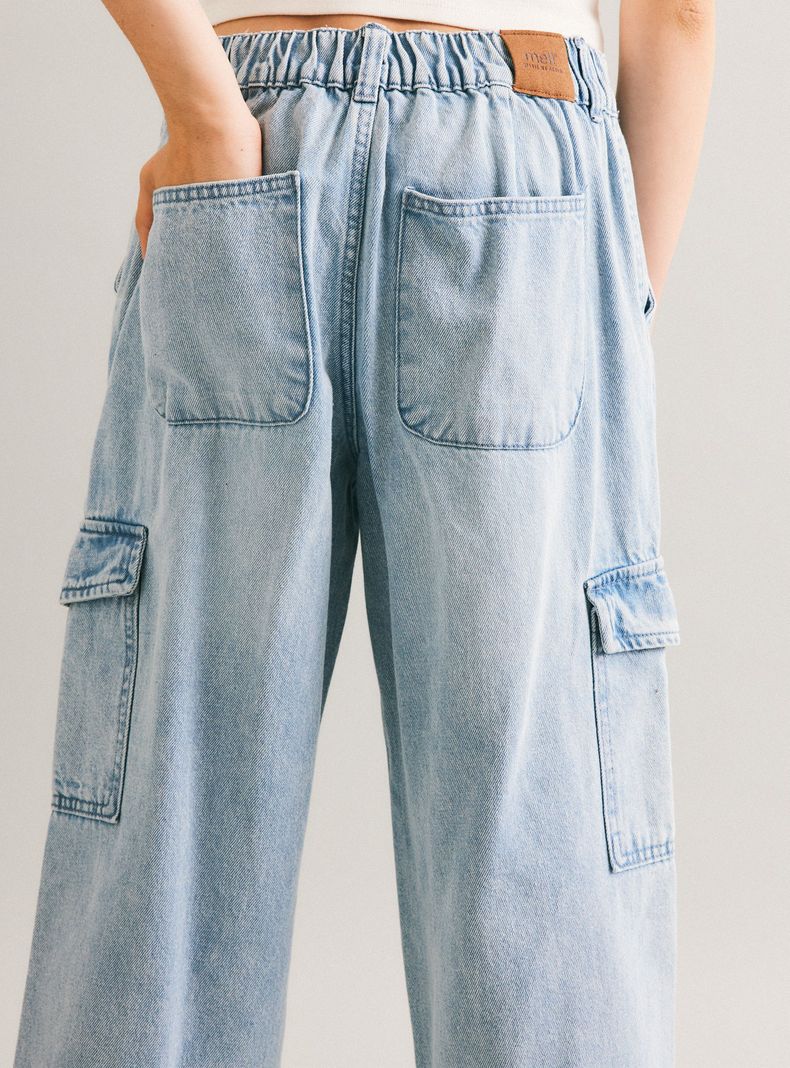 Jeans con Bolsillos Estilo Cargo-1