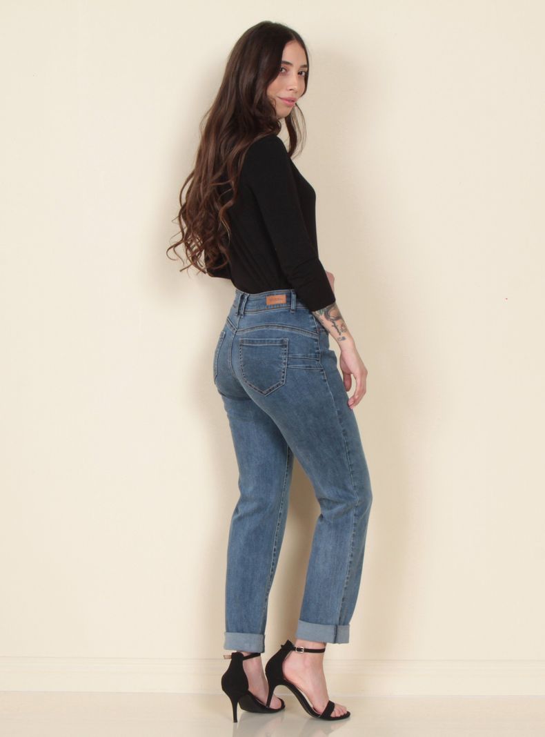 Jeans Recto Tiro Alto Push Up Pretina 2 Botones-4