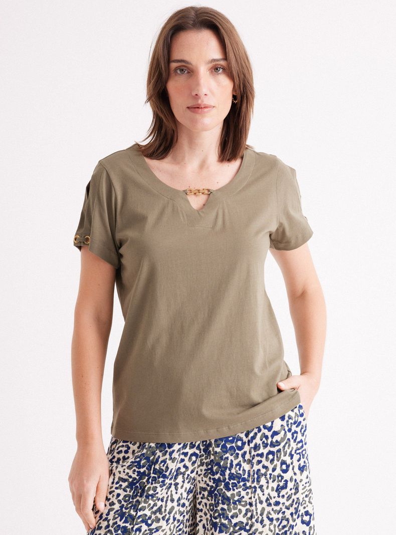 Polera con Accesorios Metálicos-0
