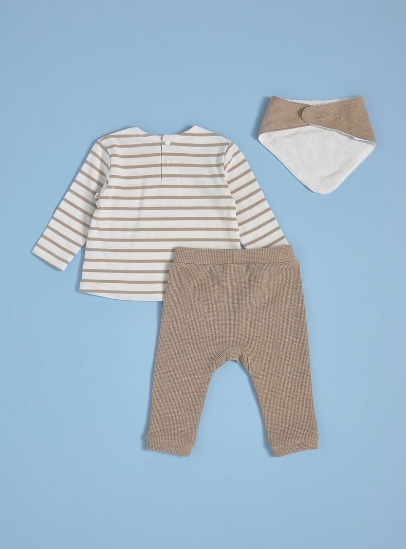 Conjunto 3 Piezas Polera, Pantalón y Babero-1