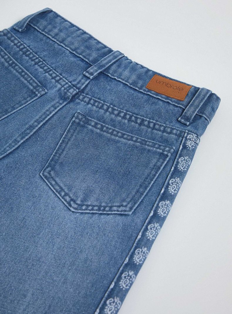 Jeans Panel con Estampado-3