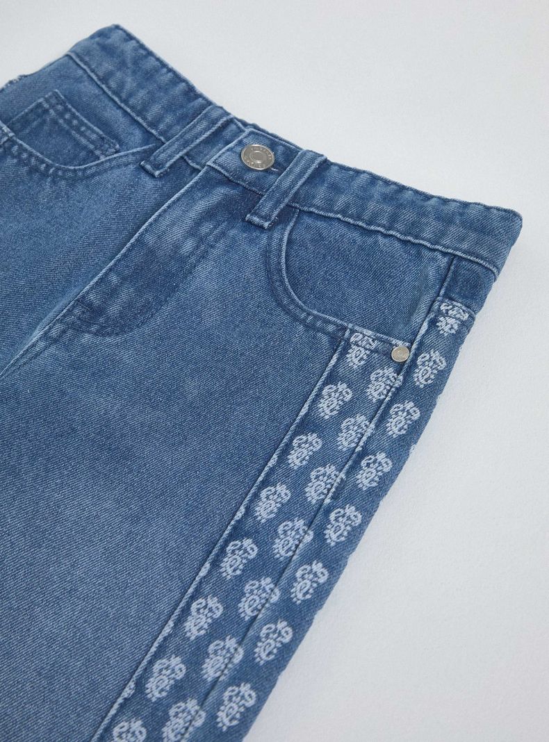 Jeans Panel con Estampado-4