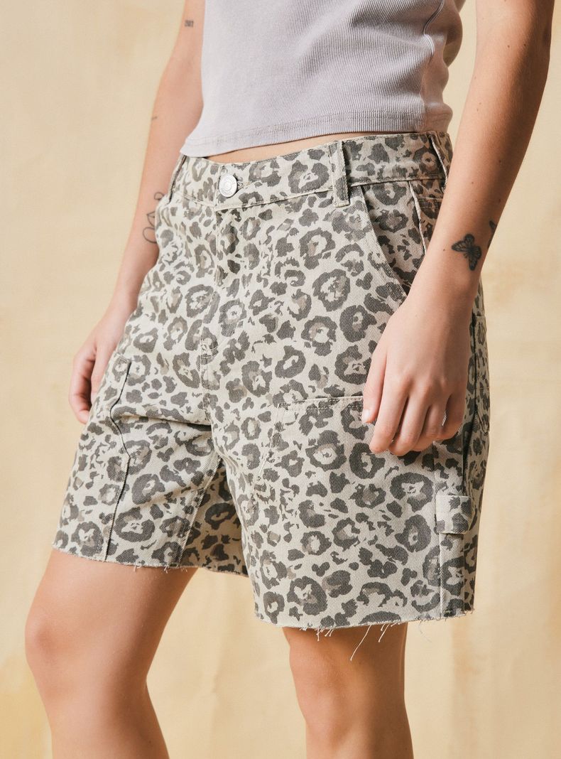 Short Bemuda Animal Print-2