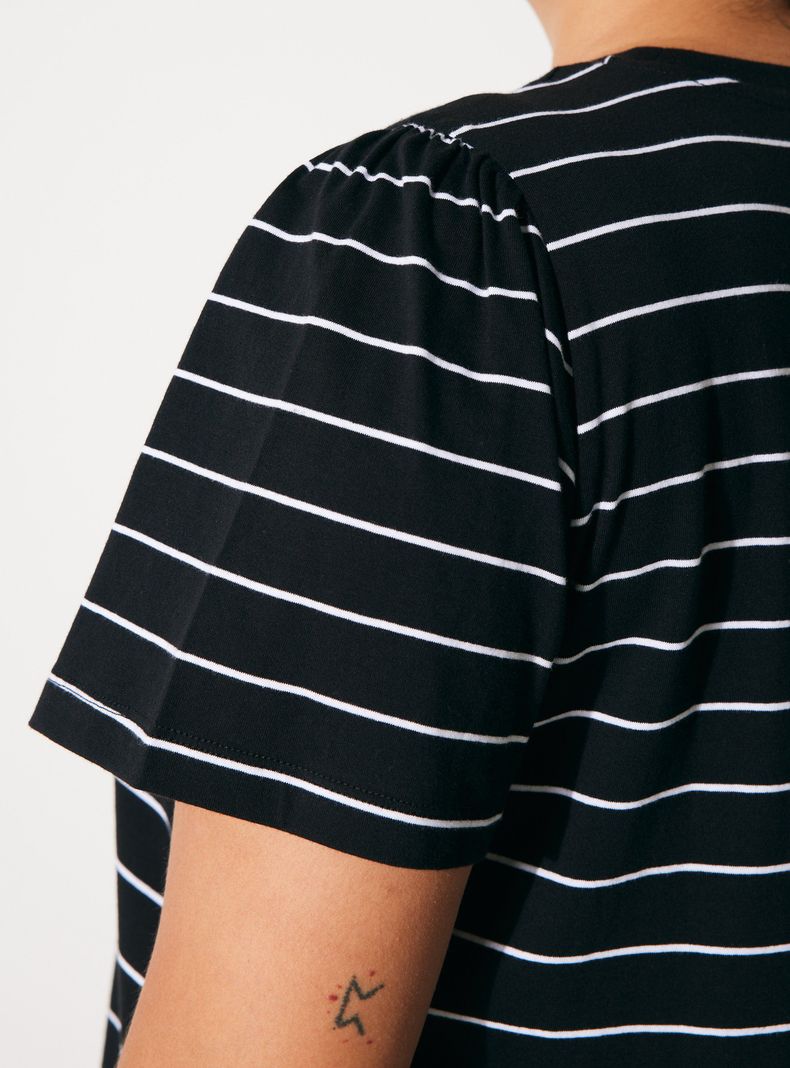 Polera Full Estampado Formas-3