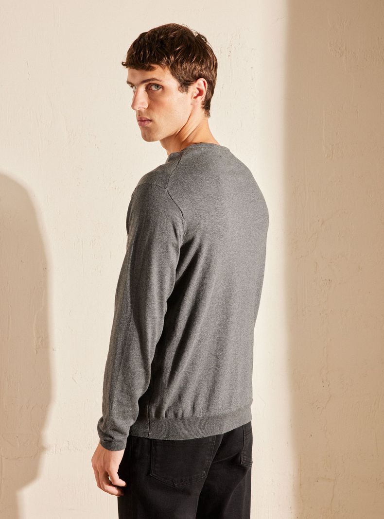 Sweater V-Neck Básico-1