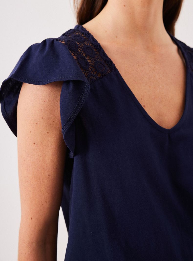 Polera con Detalle Macramé en Hombros-3