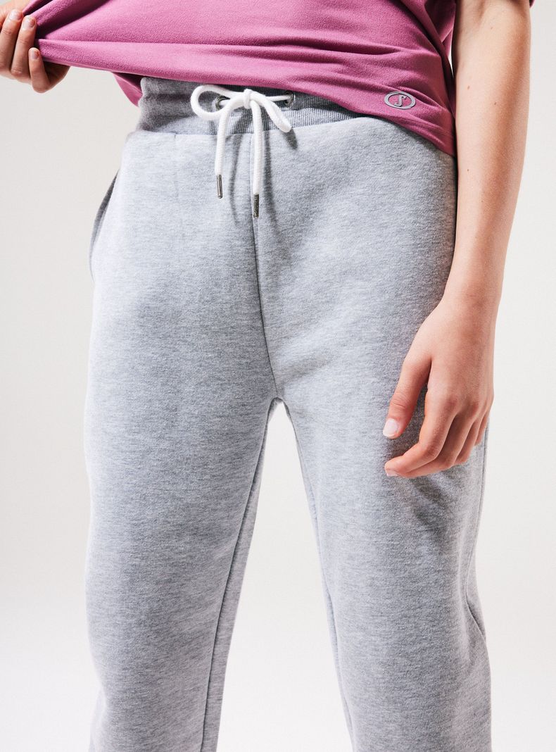 Buzo Jogger Básico Sin Felpa-1