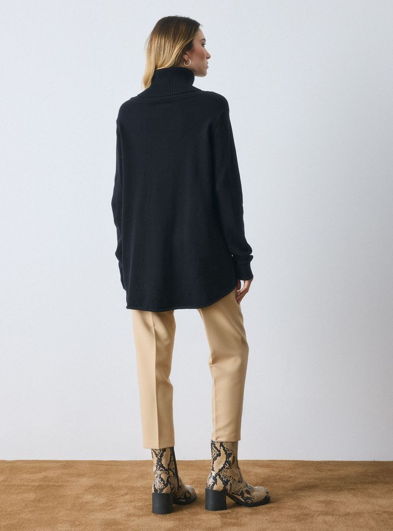 Sweater Cuello Alto con Bolsillos-5